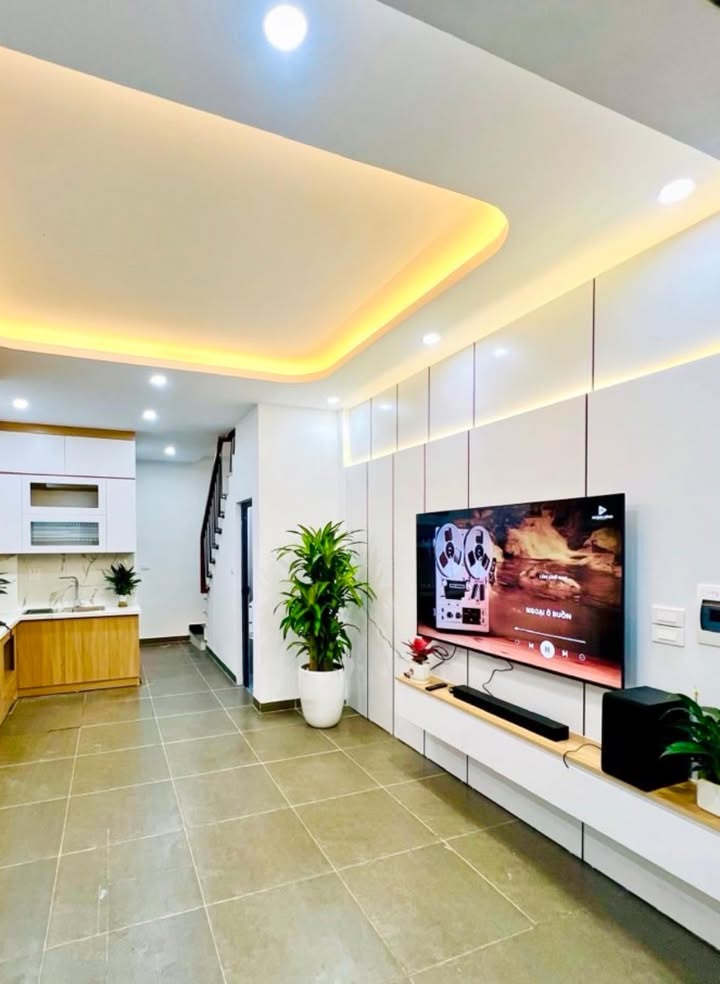 Nhà Riêng Phạm Văn Đồng 40m² 6 Tầng - Full Nội Thất, Sẵn Sàng Ở Ngay!