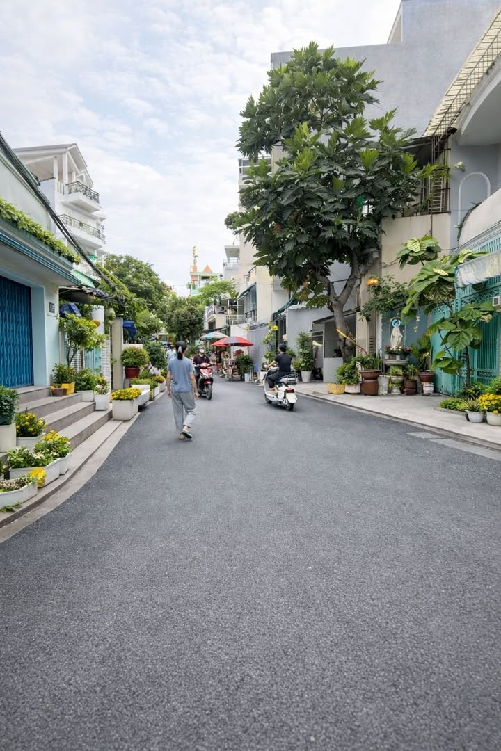 Nhà Bàu Cát, Tân Bình 63m² - Giá 5.5 Tỷ, Tặng GPXD 5 Tầng