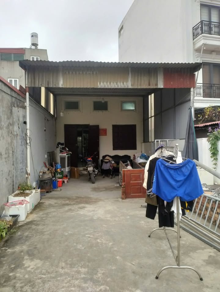 Đất Phố Phương Lưu 100m² tặng nhà cấp 4 - Sổ đỏ chính chủ!