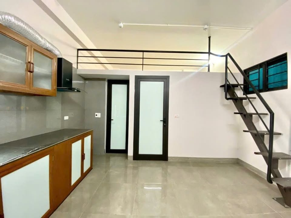Cho thuê căn hộ Studio full nội thất, ban công thoáng - Nam Từ Liêm