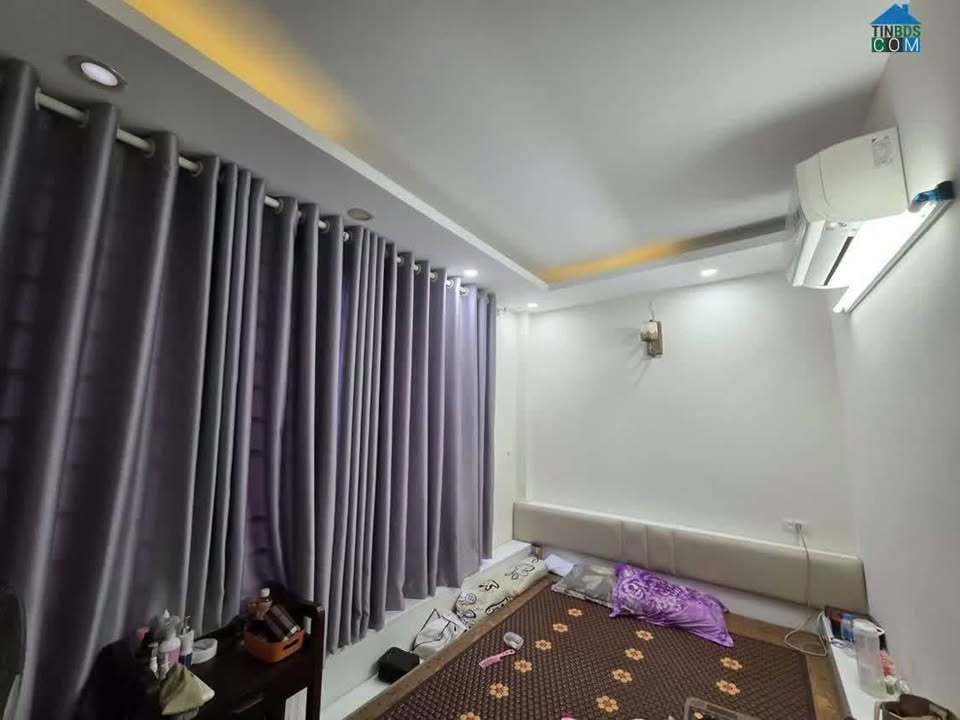 Nhà phố Lạc Long Quân 45m² - 12.6 tỷ - Ô tô vào tận cửa!