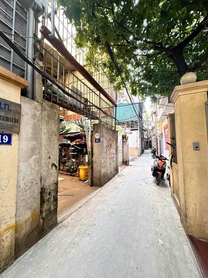 Bán Đất Phú Diễn 80m² - Ngõ Ô Tô 10m, Sổ Đỏ Chính Chủ