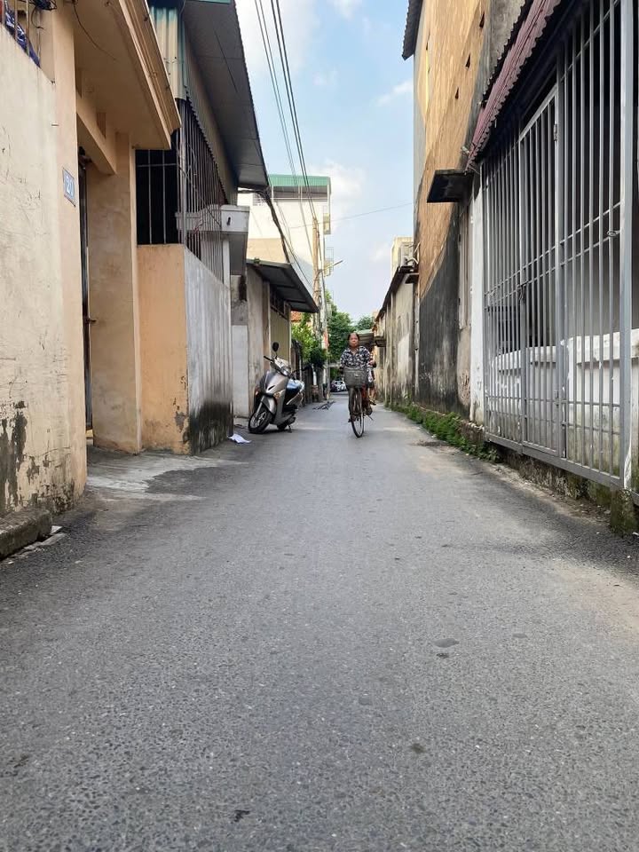 Nhà Lô Góc 30m² Ngãi Cầu - Ô Tô Vào Nhà, Giá Tốt 5.15 Tỷ