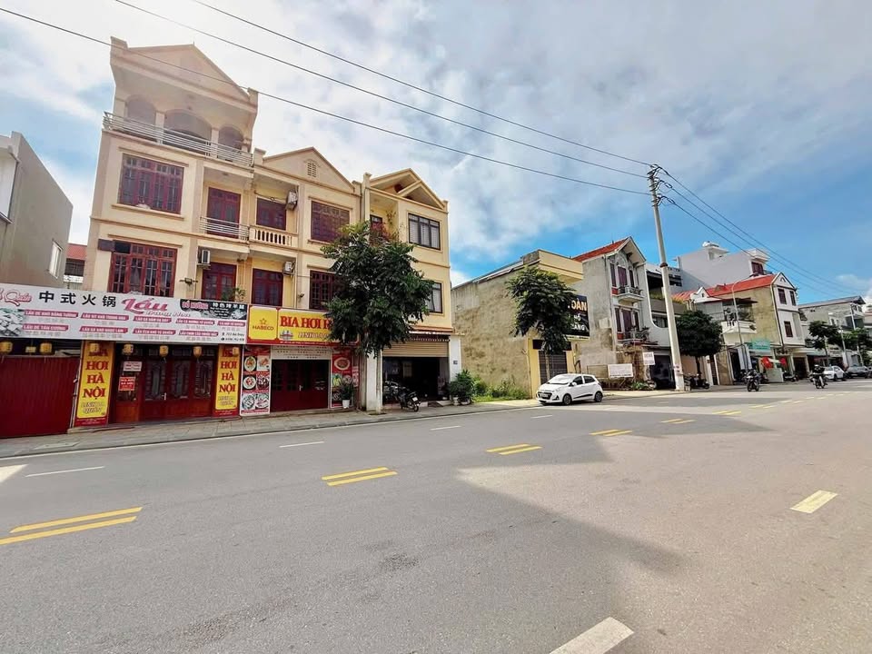 Bán nhà mặt phố Bà Triệu - Thác Mạ 390m² - Vị trí đắc địa kinh doanh