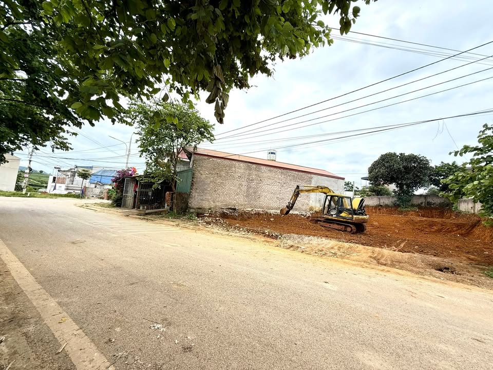 Đất Nền Mộc Châu 200m² - Vị Trí Đắc Địa, Sổ Đỏ ODT, Giá 5 Tỷ Thương Lượng