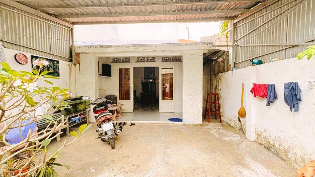 Nhà riêng Hóc Môn 243m² - Sổ hồng sẵn, ô tô tới cửa!