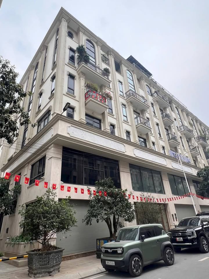 Nhà phố Lô Góc HimLam Vạn Phúc 100m² - Mặt tiền kinh doanh đắc địa!