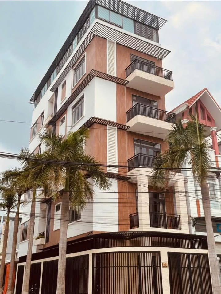 Tòa căn hộ Sơn Trà 254m² - Dòng tiền ổn định 180 triệu/tháng!