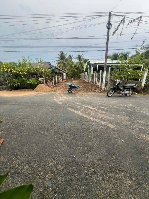 Đất nền Phước Thạnh Bến Tre 211m² - Sổ đỏ chính chủ, tiềm năng sinh lời!