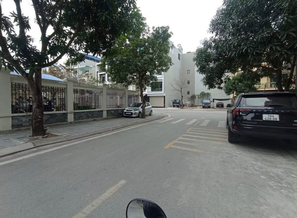 Đất nền TP Nam Định 70m² - Sổ đỏ chính chủ, xây dựng ngay!