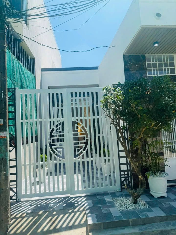 Nhà Cần Giuộc 75m² Sổ Hồng Riêng - Giá 1.74 Tỷ Chính Chủ