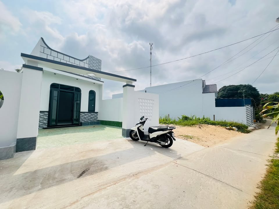 Bán Gấp Nhà Vườn Tôn Đức Thắng Sóc Trăng 132m² - Giá 1.68 Tỷ