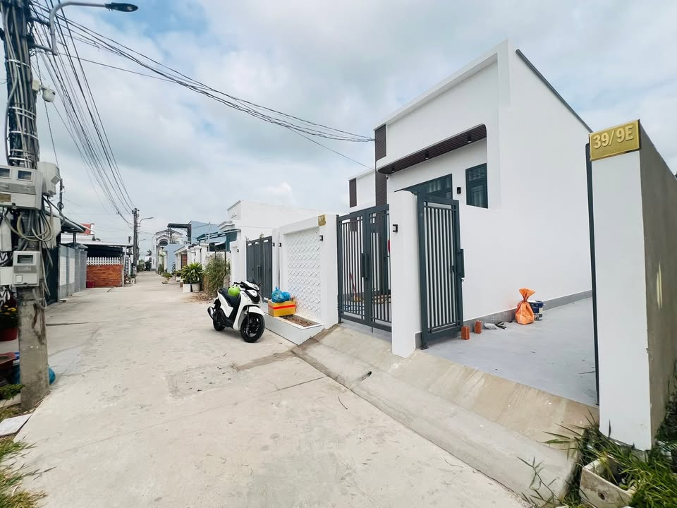 Nhà riêng Sóc Trăng 158m² giá 990 triệu - Ô tô vào tận nhà!