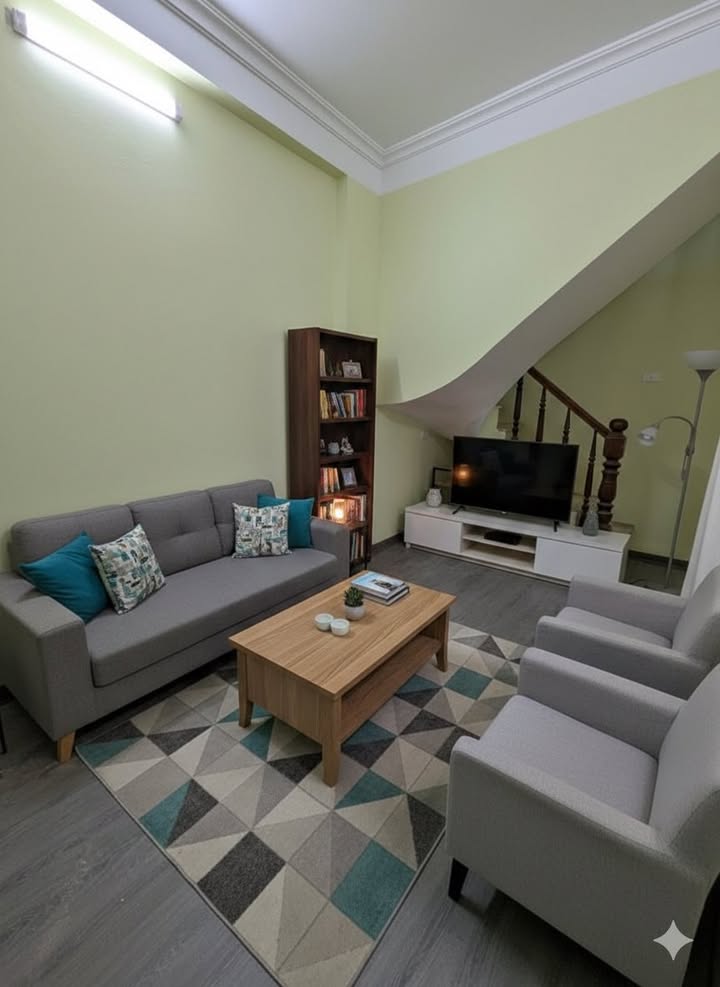 Nhà Phố Cổ Hoàn Kiếm 20m² - 3 Tầng - Sổ Riêng - Chỉ 4 Tỷ