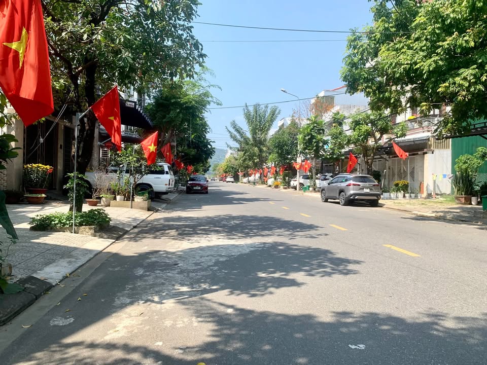 Nhà Phố Mặt Tiền Đường Đinh Thị Vân, Đà Nẵng 85m² - Mặt tiền kinh doanh