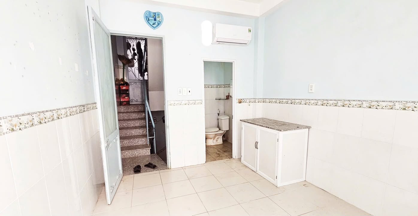 Nhà Nguyên Căn CHDV Mặt Tiền Bà Chiểu, Bình Thạnh - 8PN 8WC, Giá 25 Triệu