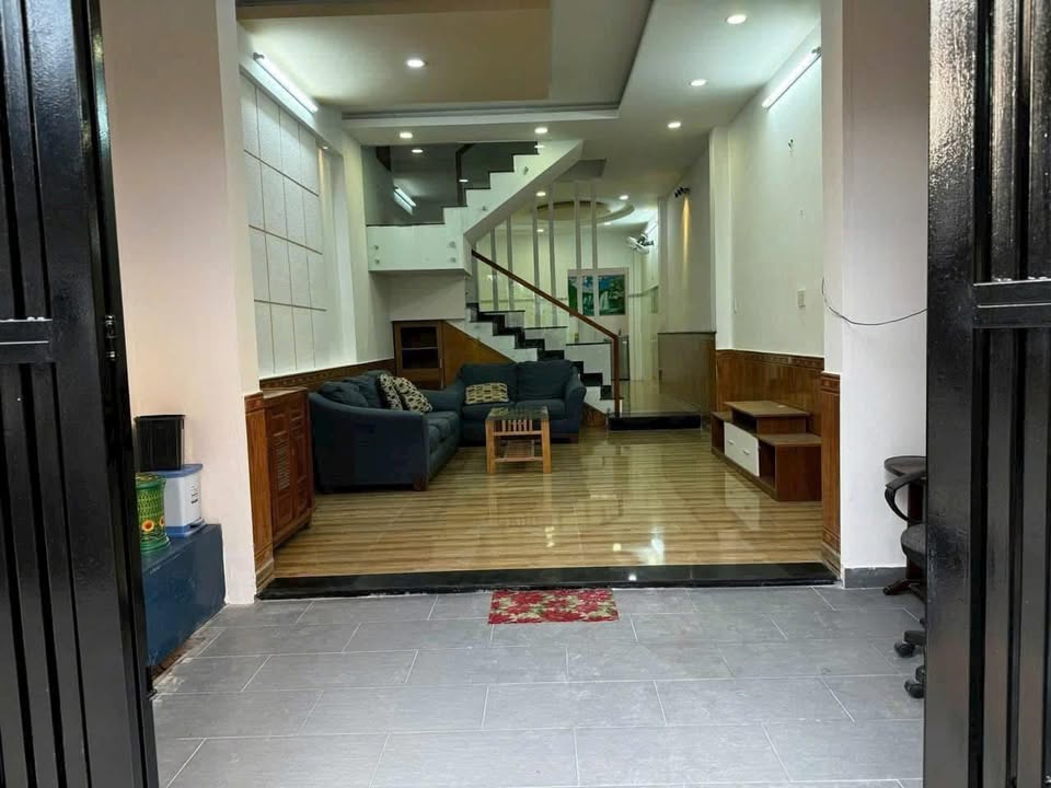 Nhà 3 Tầng Đường Số 3 Gò Vấp - 4PN Full Nội Thất, Giá 16 Triệu/Tháng