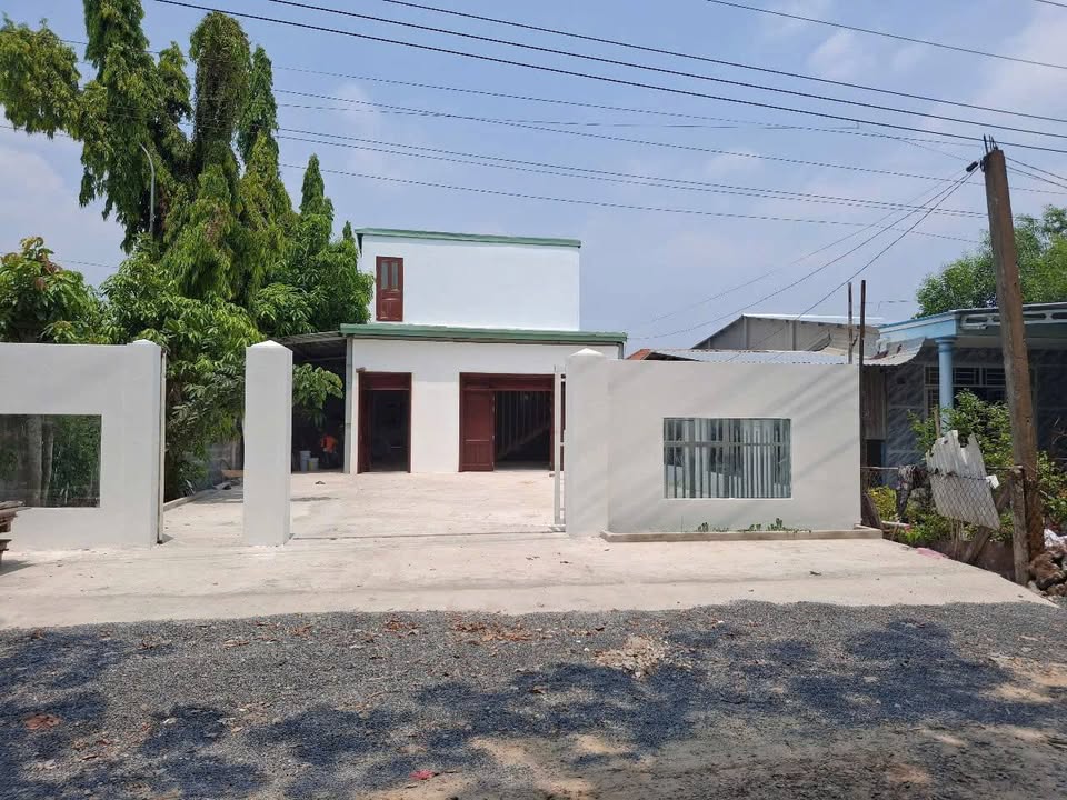 Xưởng 600m² An Tây, Bến Cát - Mặt tiền lớn, hoạt động ngay!