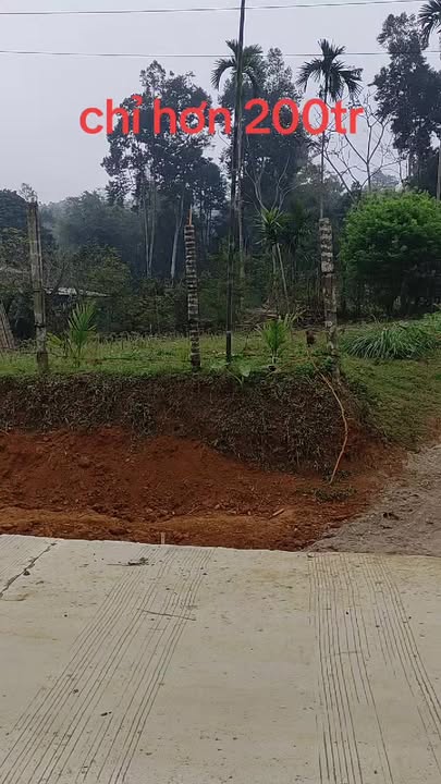 Đất nền Xóm Bận Lạc Sơn 140m² - Sổ đỏ chính chủ, công chứng ngay!