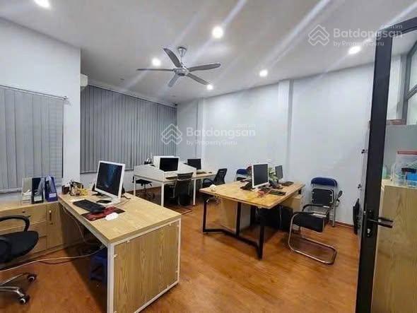 Nhà Riêng Định Công 100m² - Ô tô vào tận nhà, giá chỉ 22 triệu!