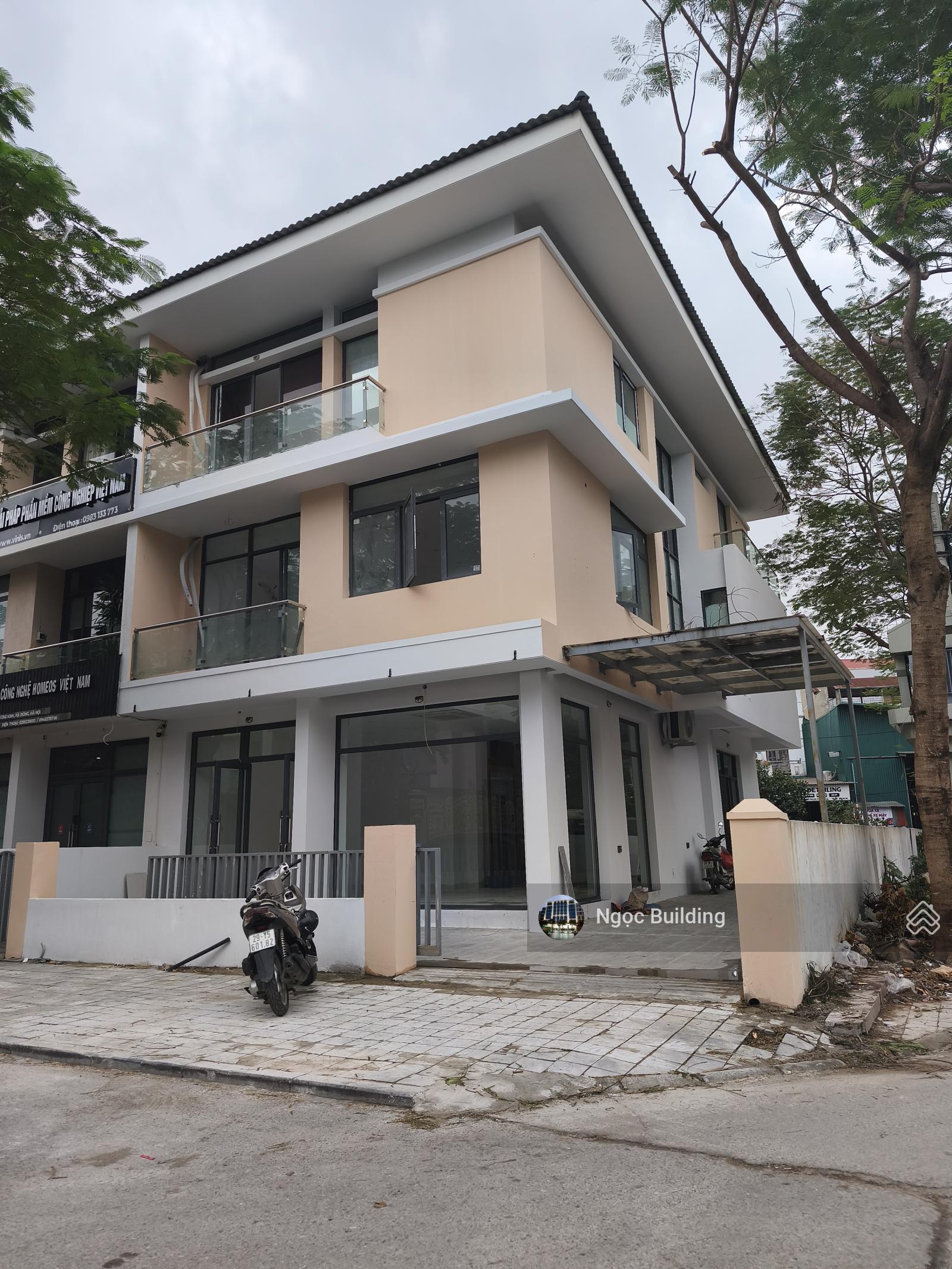 Cho thuê Biệt thự Geleximco Lê Trọng Tấn 320m² 5 tầng - Kinh doanh đa ngành