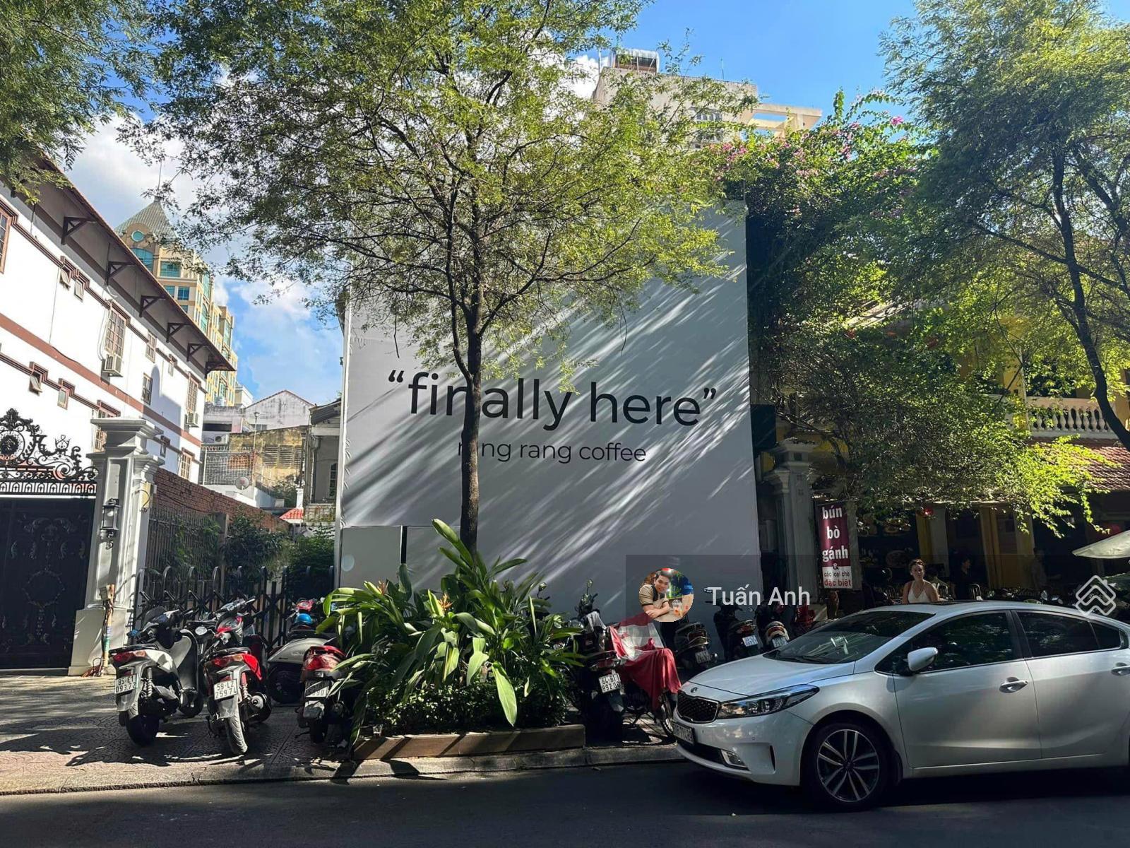 Nhà phố Trần Hưng Đạo Quận 1 250m² - Vị trí đẹp, giá 98 tỷ