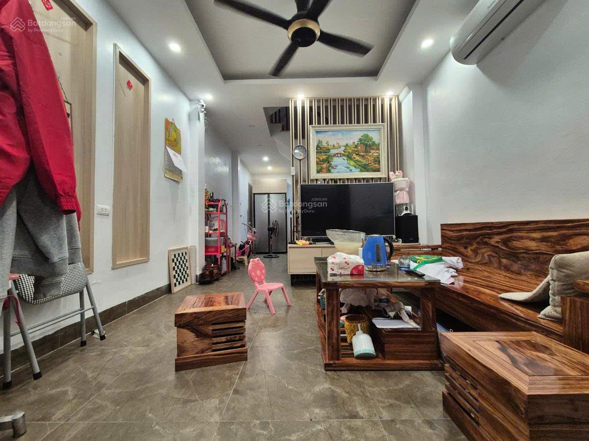 Nhà Quan Nhân Thanh Xuân 41m² giá 7.7 tỷ - Sổ hồng sẵn, ô tô gần nhà!