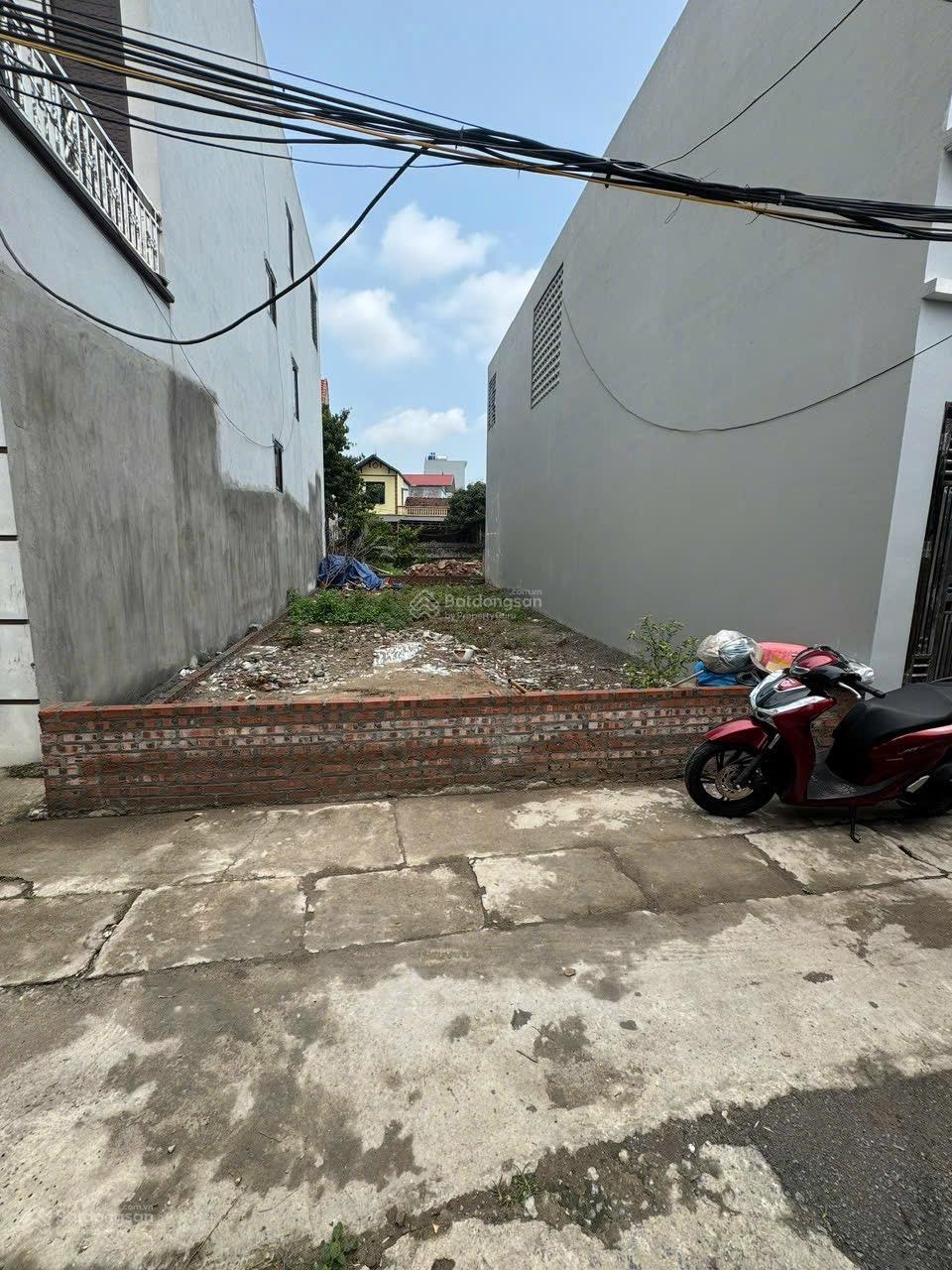 Đất nền Chương Mỹ 100m² - Sổ đỏ chính chủ, pháp lý rõ ràng!