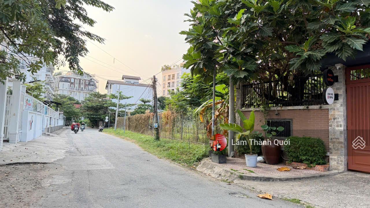 Biệt thự góc 2 MT Nguyễn Văn Hưởng, Thảo Điền 369m² - Giá 92 tỷ