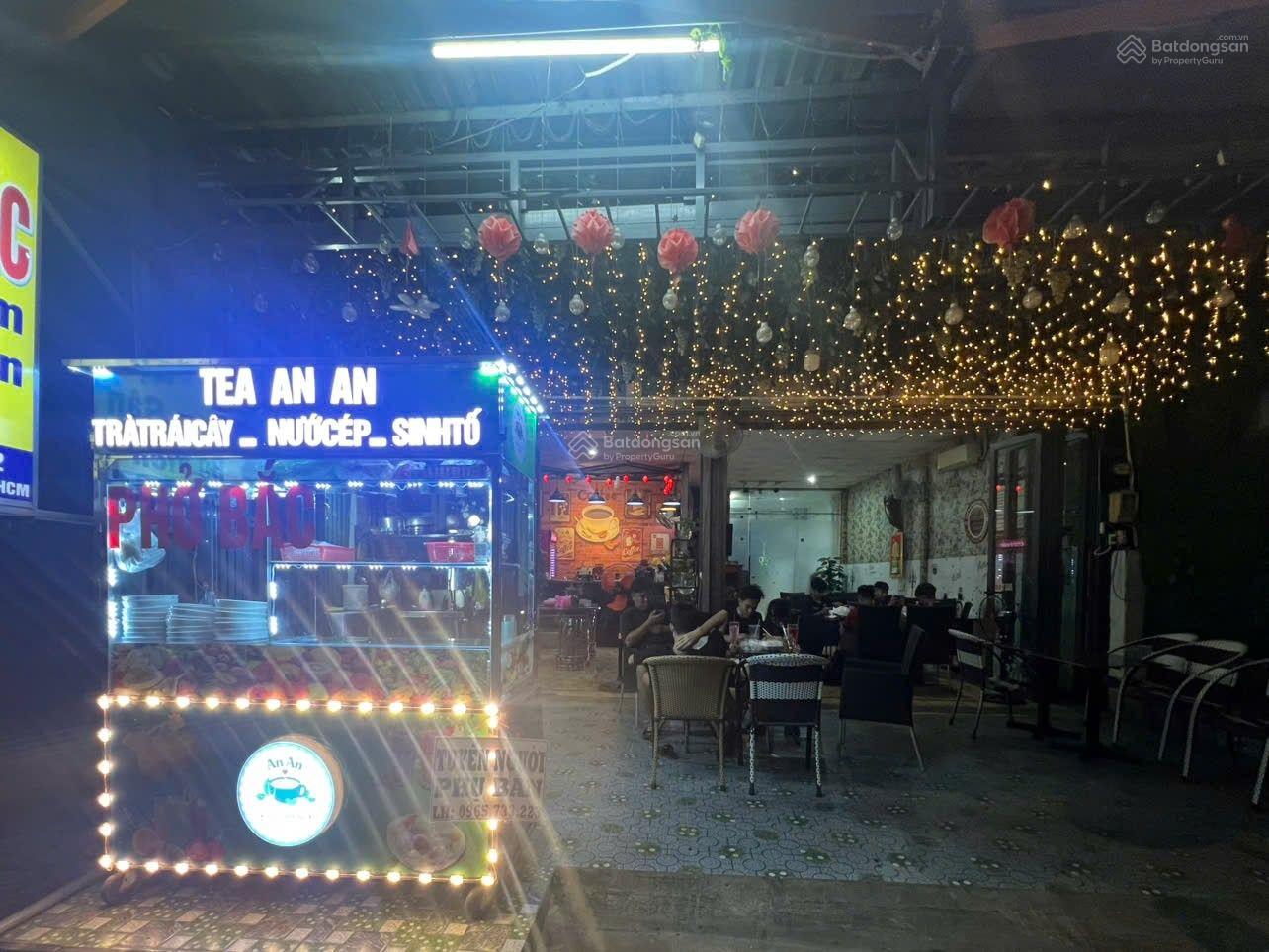 Sang nhượng quán cafe & phở mặt tiền Huỳnh Tấn Phát, Nhà Bè - 80m²
