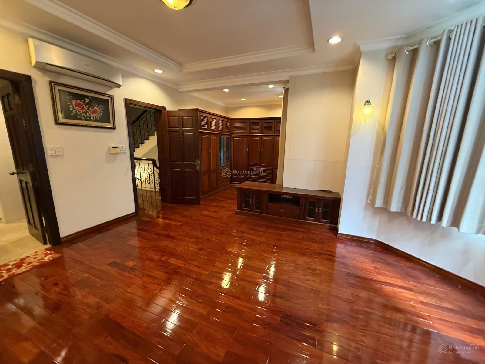 Nhà mặt phố Saigon Mystery Villas 400m² - Thích hợp KD & VP