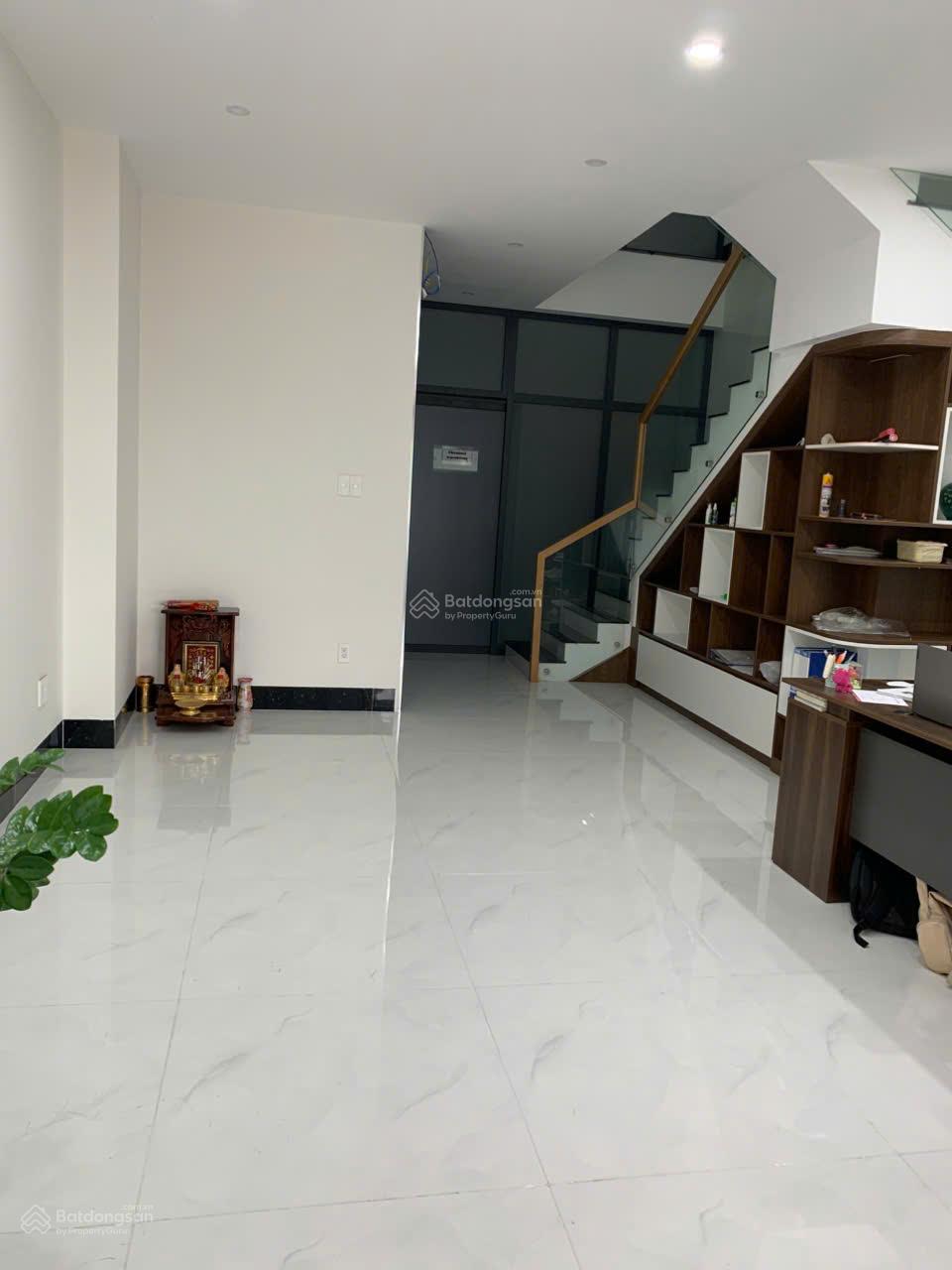 Cho thuê Shophouse Vạn Phúc City - 100m², Mặt tiền 14m, 5 tầng thang máy