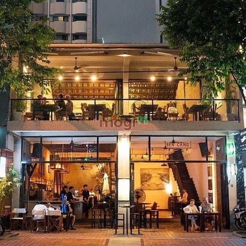 Cho thuê nhà MP Phan Bội Châu, Hoàn Kiếm - 120m² KD sầm uất