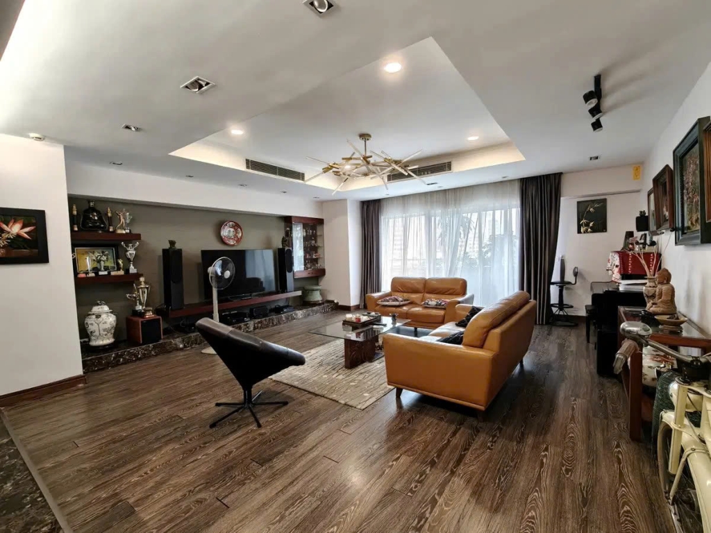 Căn hộ Láng Hạ, Ba Đình 193m² giá 17.8 tỷ - Full nội thất cao cấp!