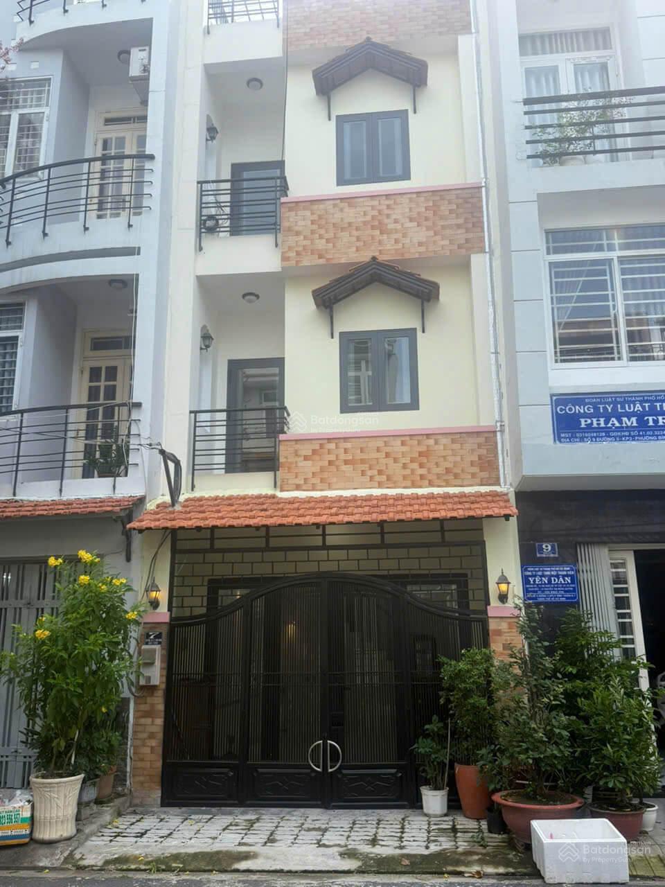 Bán nhà Quận 7 đường Lý Phục Man 48m² - Vị trí đẹp, ở ngay!