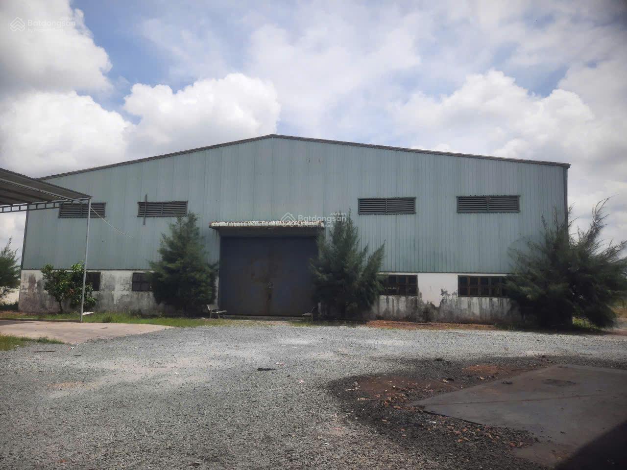 Cho thuê kho xưởng 2100m² Cần Giuộc - Điện 350KVA, PCCC, Sẵn sàng SX