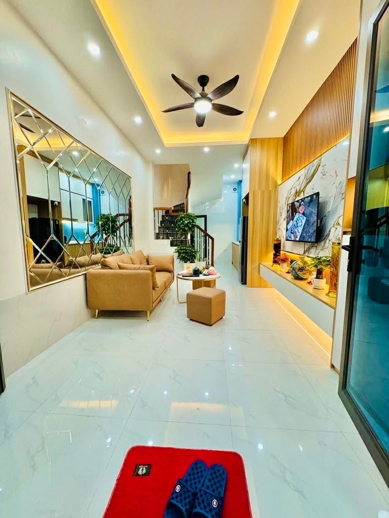 Nhà Phố Giáp Nhị 30m² 4 Tầng Full Nội Thất - Giá 4.6 Tỷ