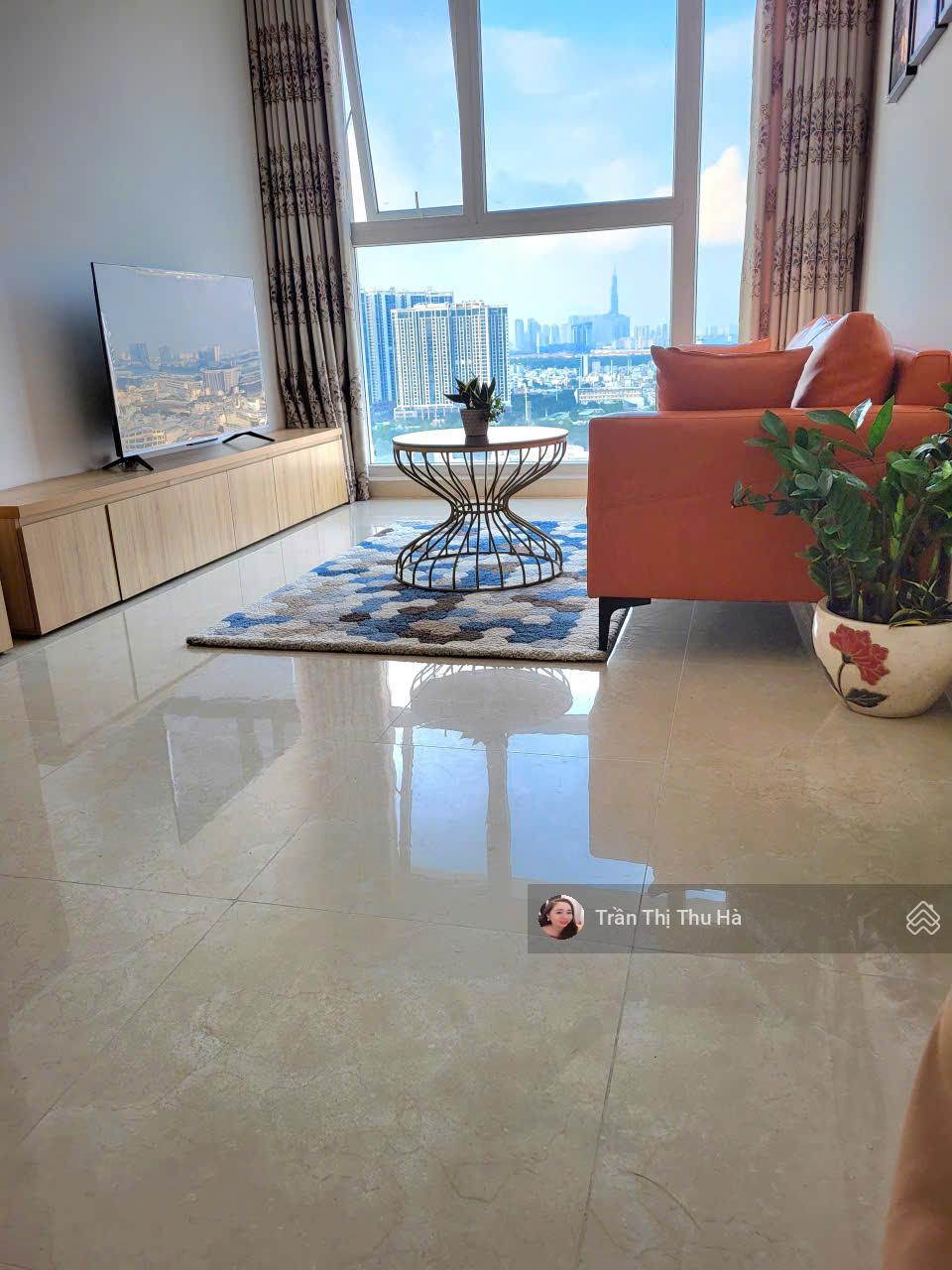 Căn hộ chung cư Golden Star Q7 87m² giá 17 triệu - Căn góc, view Q1!