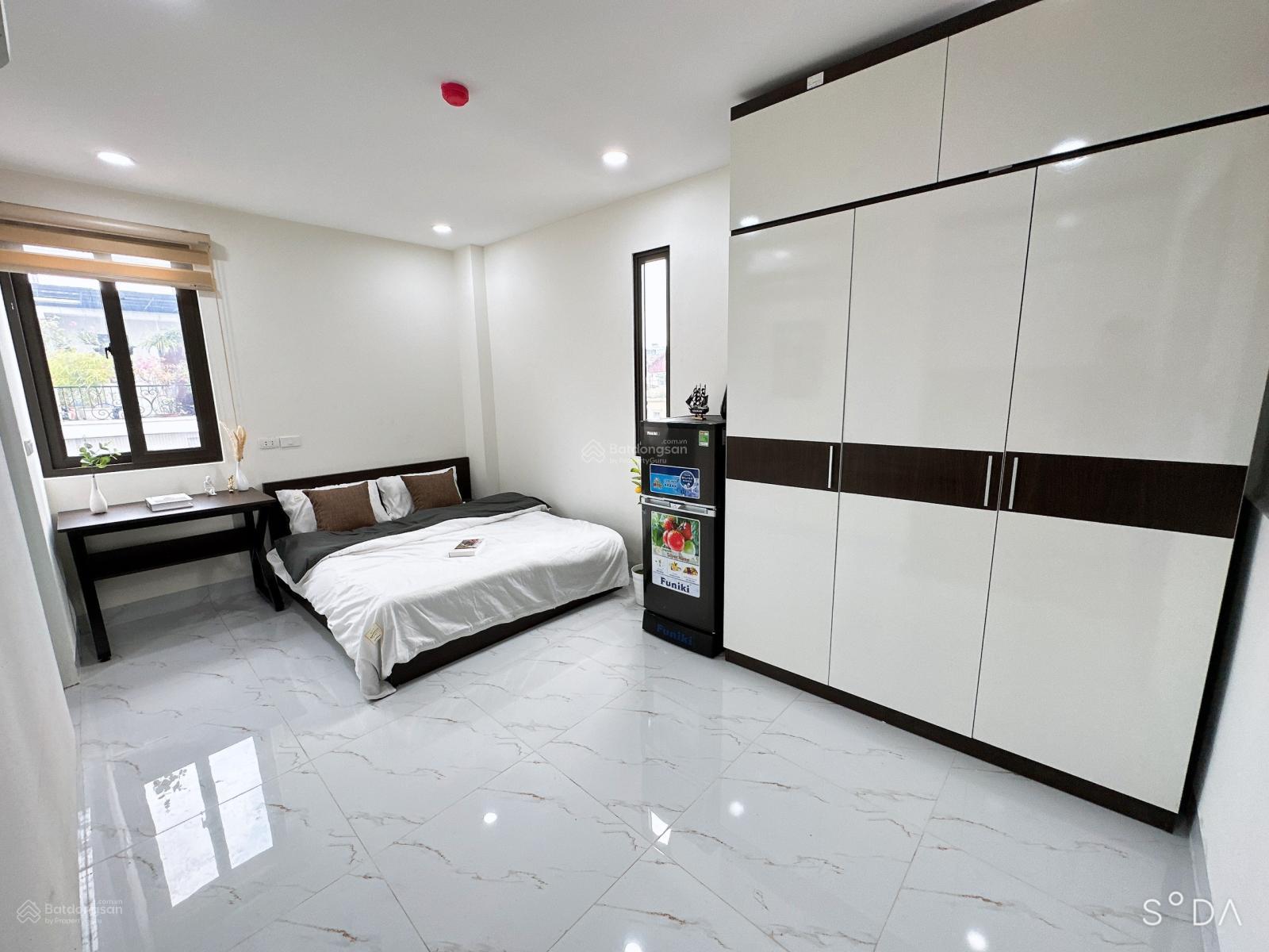 Phòng cho thuê Hoàng Văn Thái 26m² - Full nội thất, ở ngay!