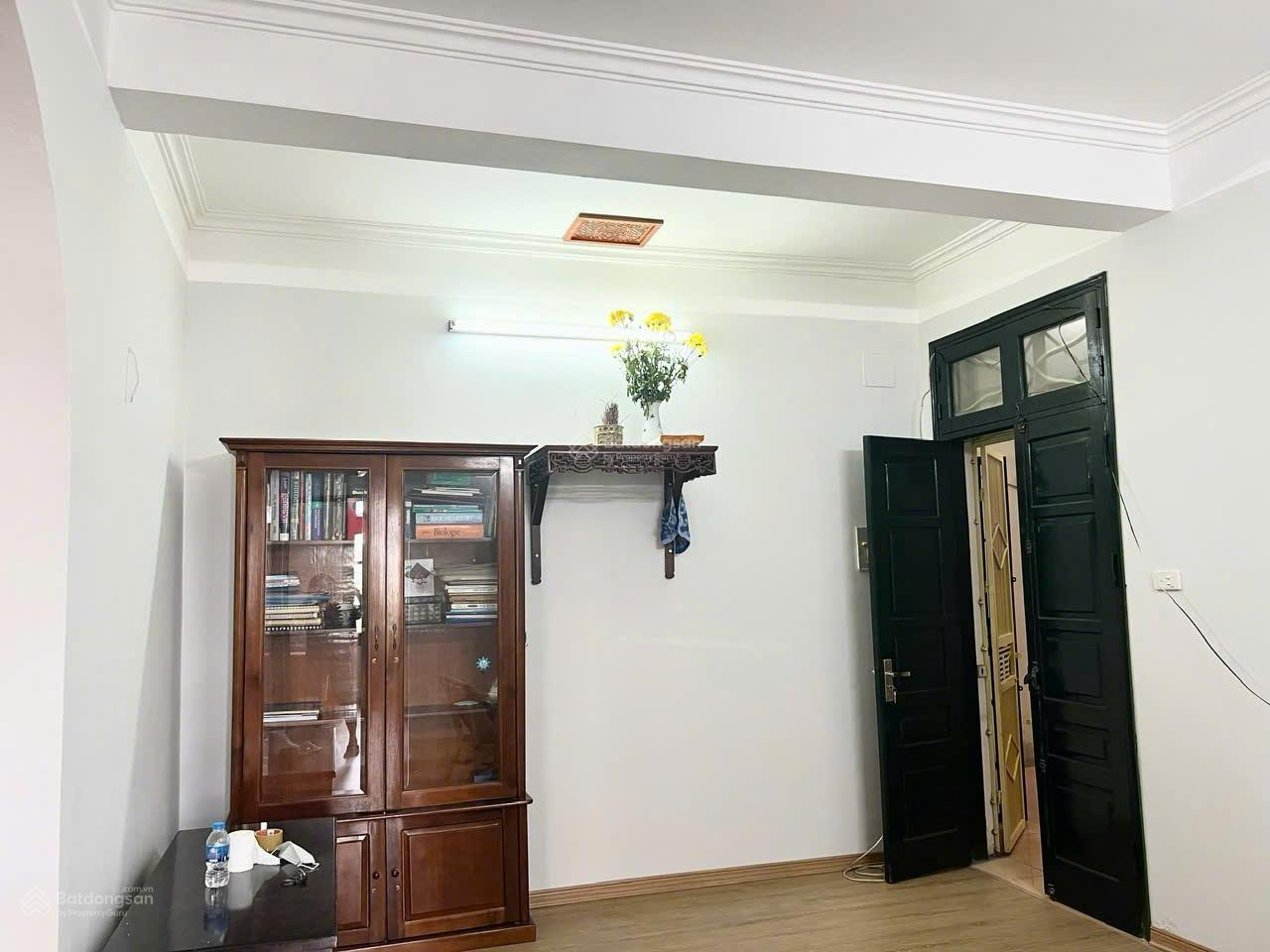 Căn hộ Hào Nam 70m² chỉ 9 triệu – Ban công hướng mát!