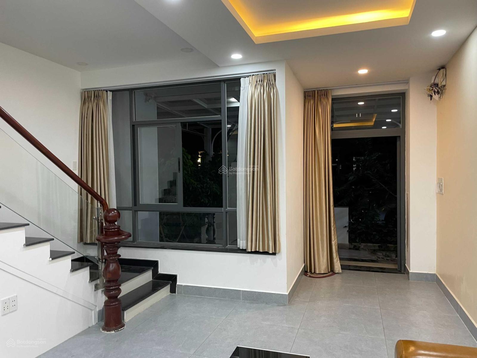 Cho thuê Biệt thự 240m² KDC Nam Long, Quận 9 - 6PN, Vị trí kinh doanh/ở