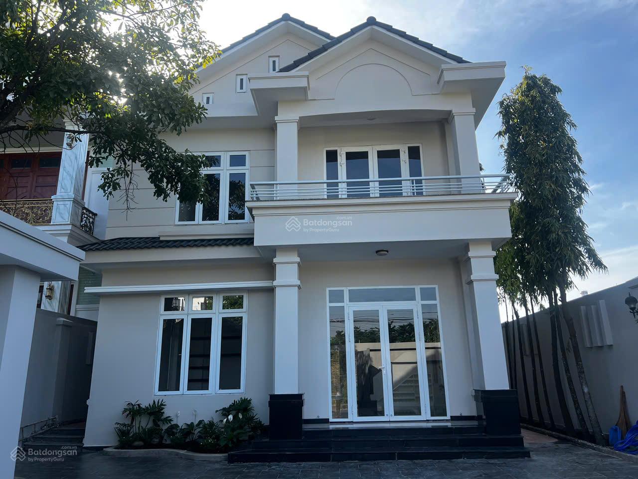 Cho thuê biệt thự 360m² KDC Đại học Bách Khoa - Giá 35 Triệu/Tháng - Sẵn Sàng Ở Ngay