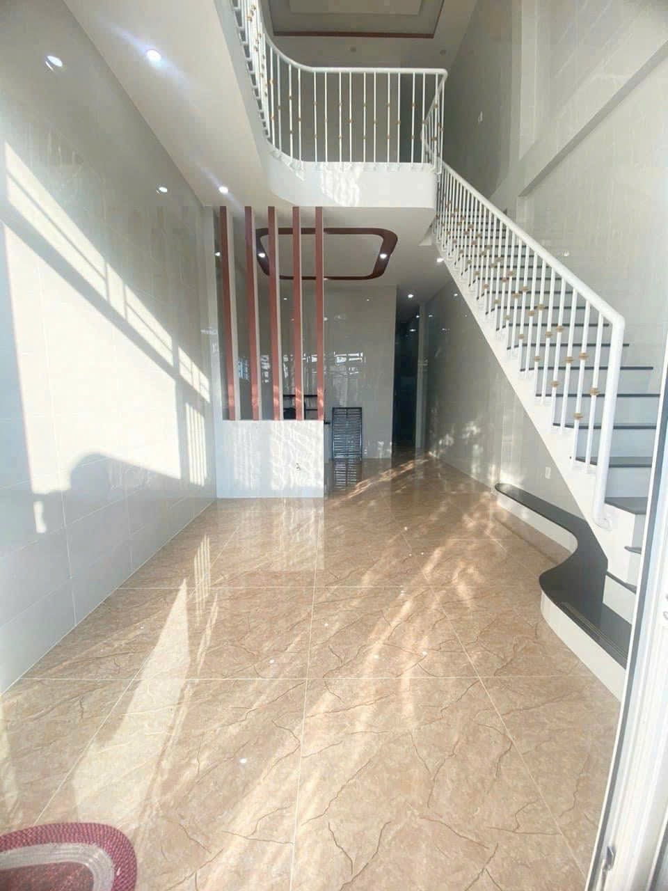 Cho thuê nhà 1 trệt 1 lầu KDC Hưng Phú 2, Cần Thơ - 8 Triệu/tháng