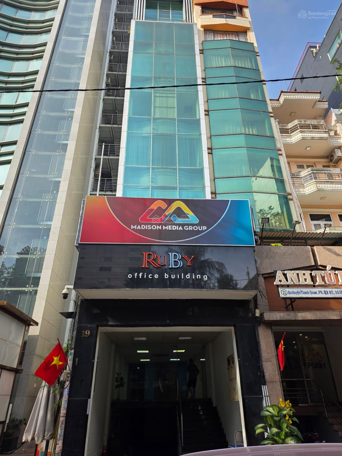 Văn phòng Bà Huyện Thanh Quan Q3 900m² - Vị trí trung tâm, sẵn sàng làm việc!