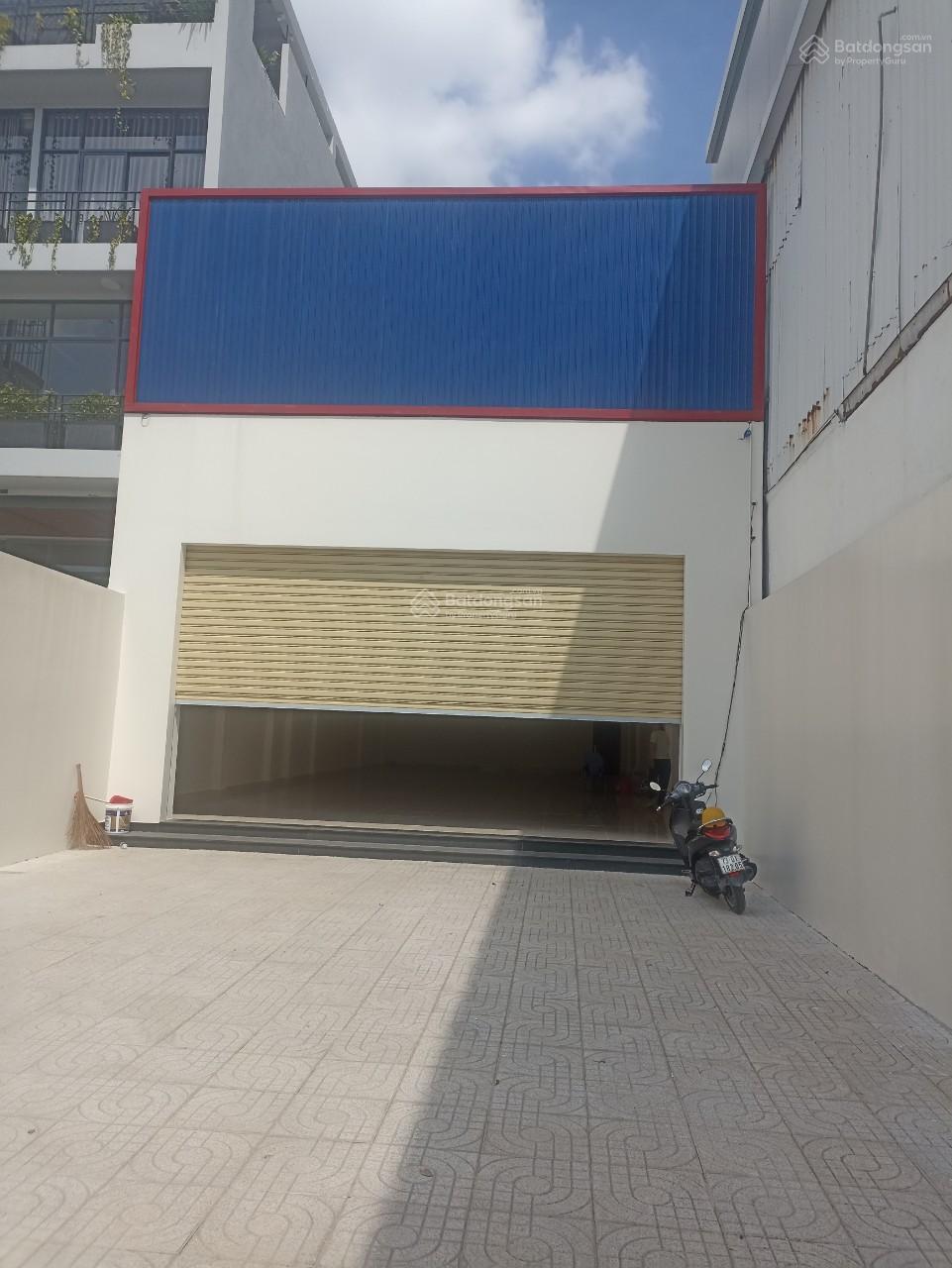 Nhà phố Quốc Lộ 13 Thủ Đức 336m² - Mặt tiền kinh doanh sầm uất!