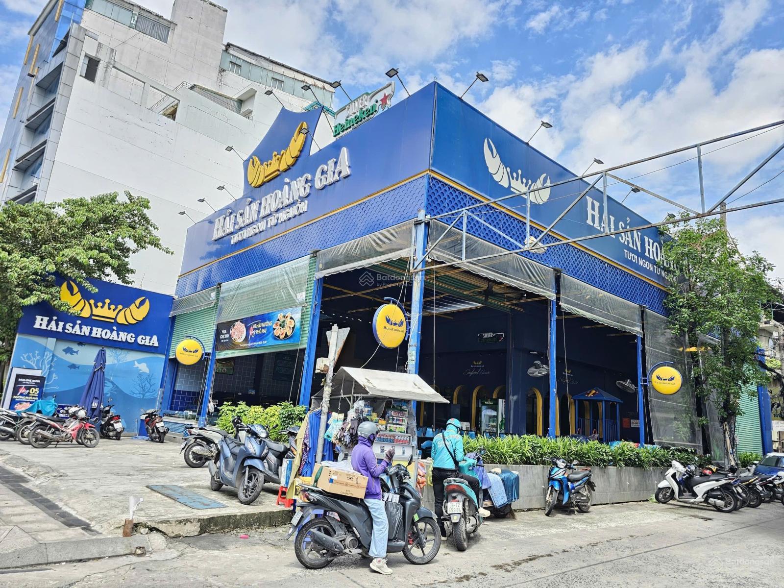 Cho thuê Mặt bằng 2 Mặt tiền 608 Ba Tháng Hai, Q10 - 350m², Giá 120 Triệu