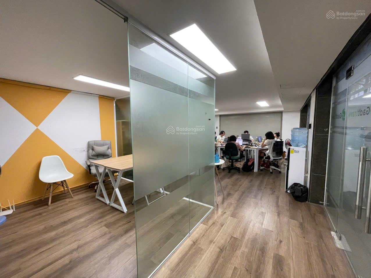 Văn phòng 60m² Ngụy Như Kon Tum - Lô Góc, Kinh Doanh Sầm Uất