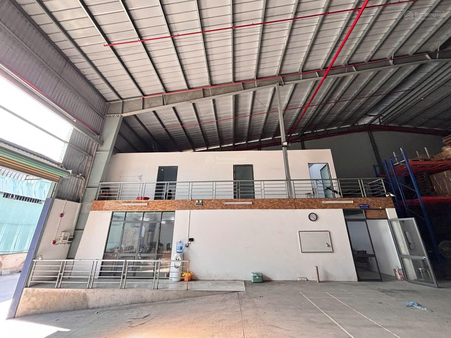 Kho, nhà xưởng Phường Bửu Long 1000m² - Container thoải, sẵn sàng vận hành!