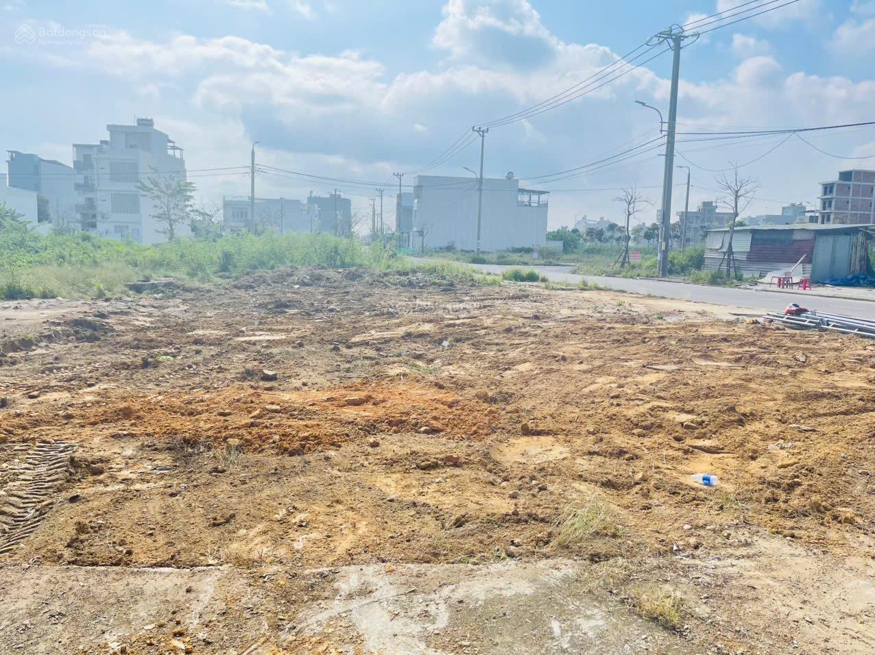 Đất Lô Góc 243m² Nam Hoà Xuân - Vị Trí Đắc Địa, Đường Thông Kinh Doanh