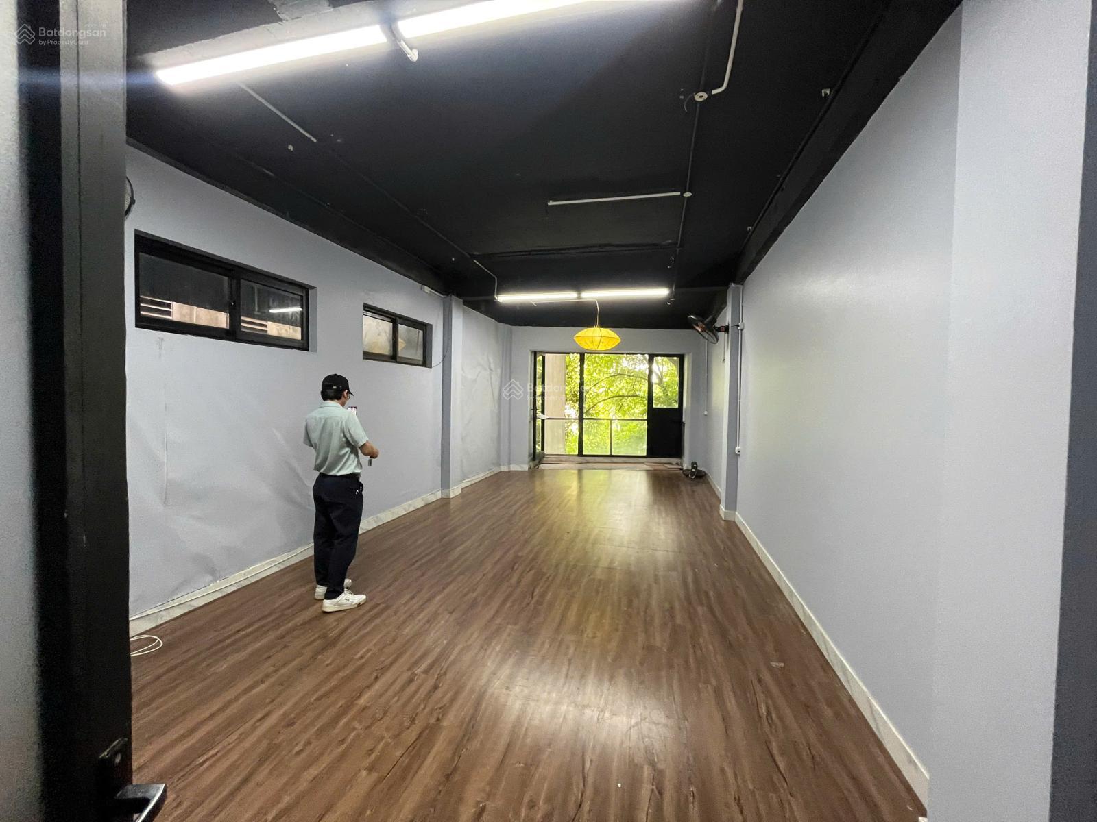 Văn phòng Nguyễn Văn Lộc Hà Đông 60m² - Vị trí trung tâm, sẵn sàng làm việc!